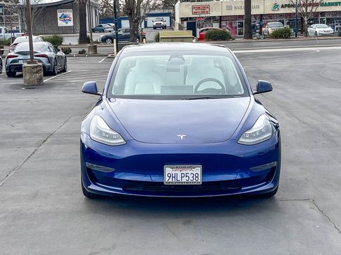 Used 2023 Tesla Model 3 Standard Range image 6