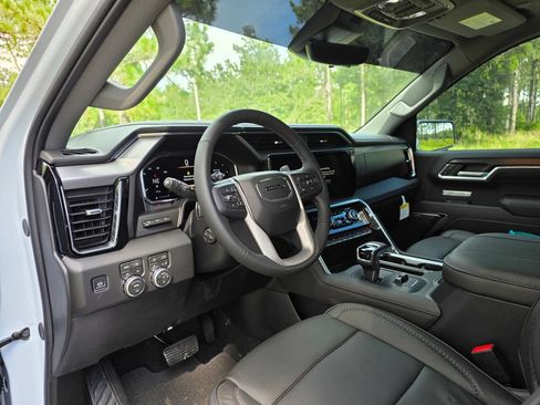 New 2026 GMC Sierra 1500 Denali w/ Denali Reserve Package AWD/4WD image 13