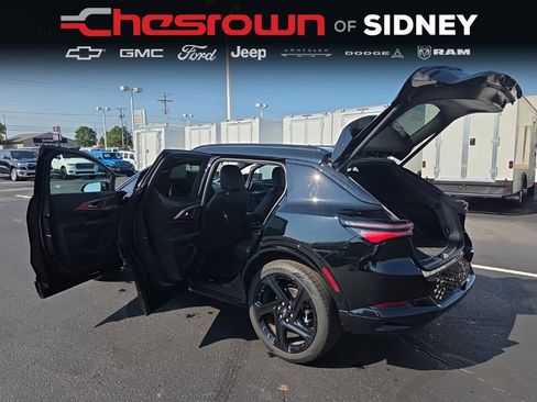 Used 2024 Chevrolet Equinox EV RS FWD image 13