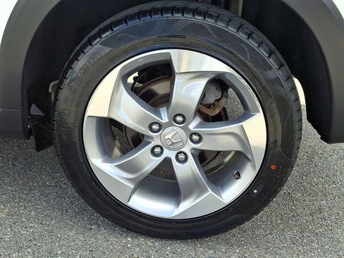 Used 2017 Honda HR-V LX image 8