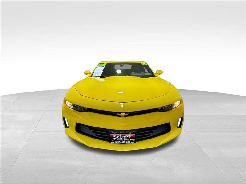 Used 2016 Chevrolet Camaro LT RWD image 2