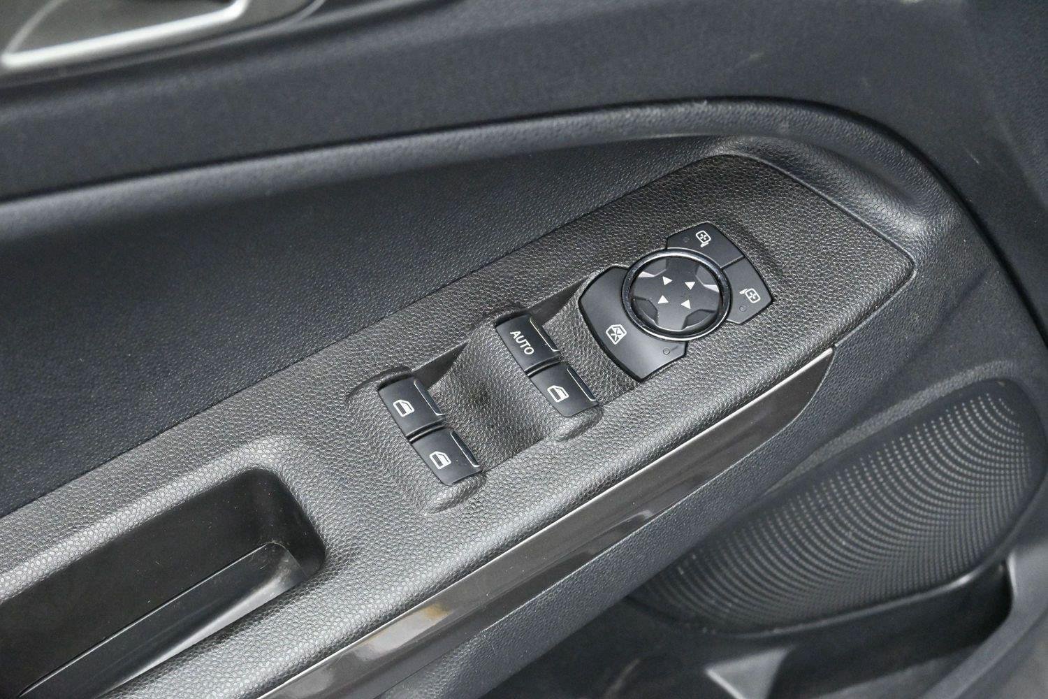 Used 2021 Ford EcoSport SE FWD image 11