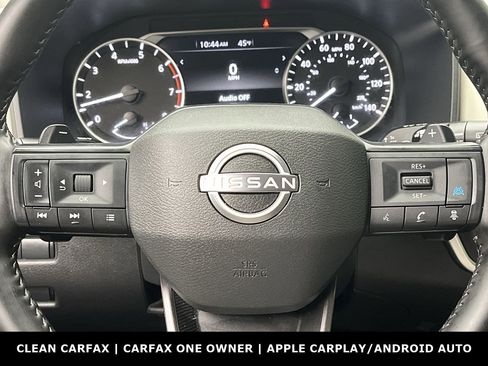 Used 2025 Nissan Rogue SV image 13