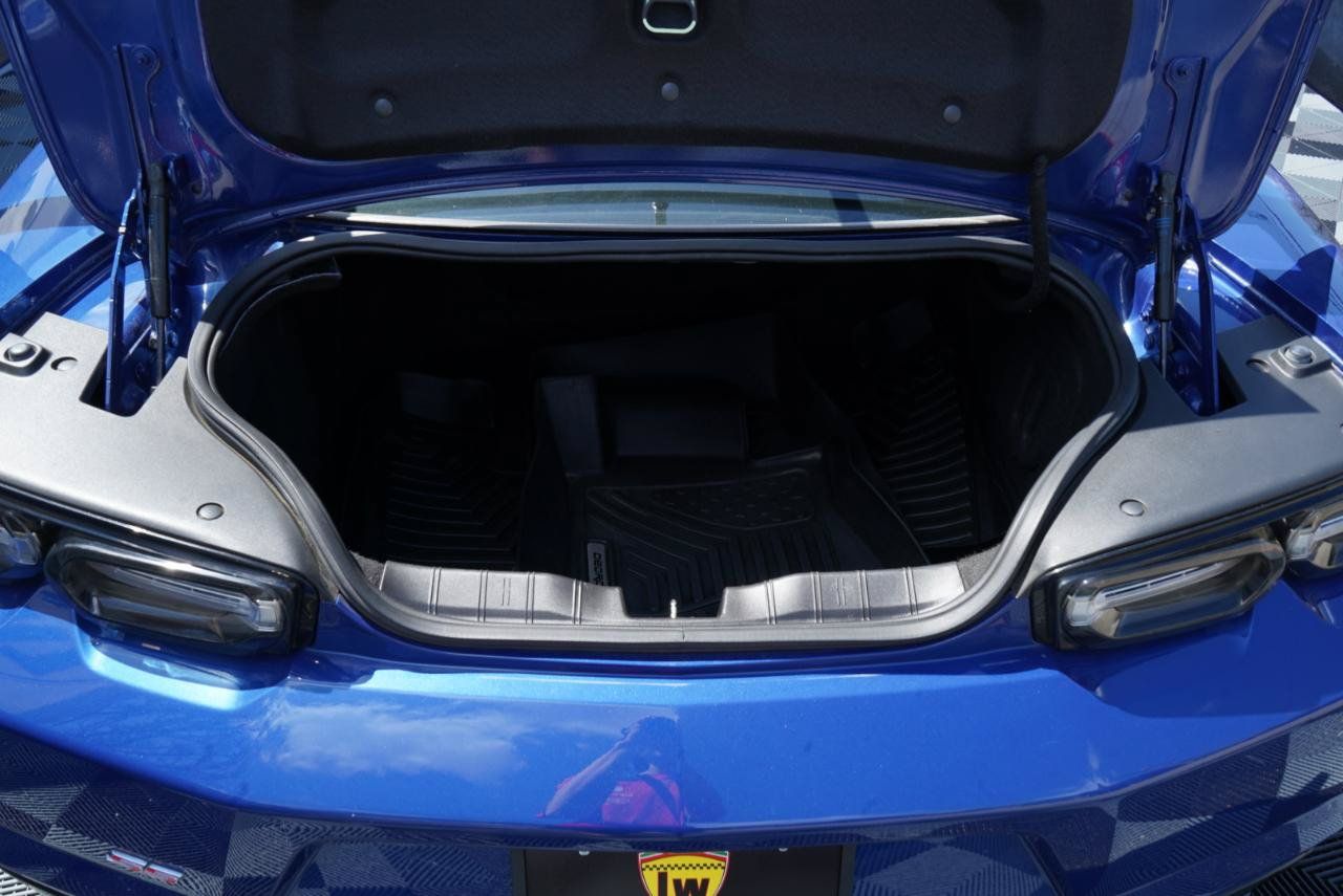 Used 2020 Chevrolet Camaro SS RWD image 45