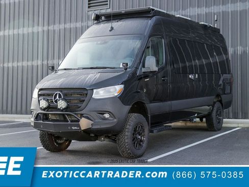 Used 2024 Mercedes-Benz Sprinter 2500 image 1