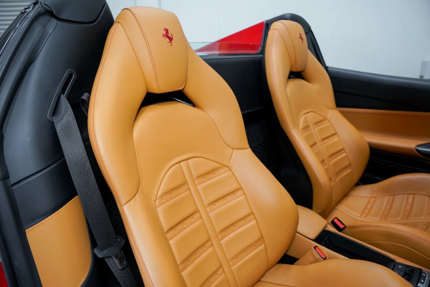 Used 2017 Ferrari 488 Spider RWD image 34