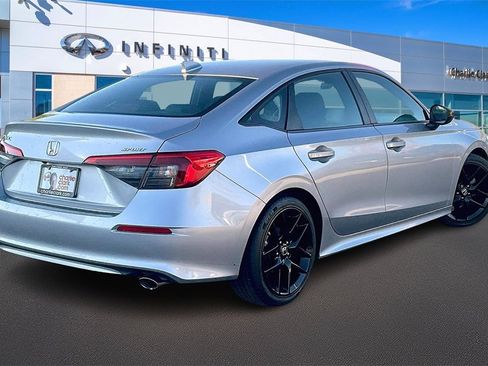 Used 2024 Honda Civic Sport image 2