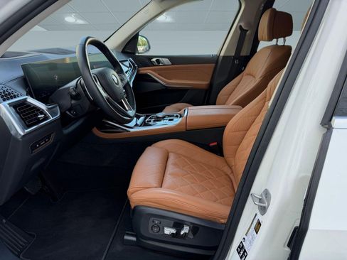 Certified 2026 BMW X7 xDrive40i AWD/4WD image 5