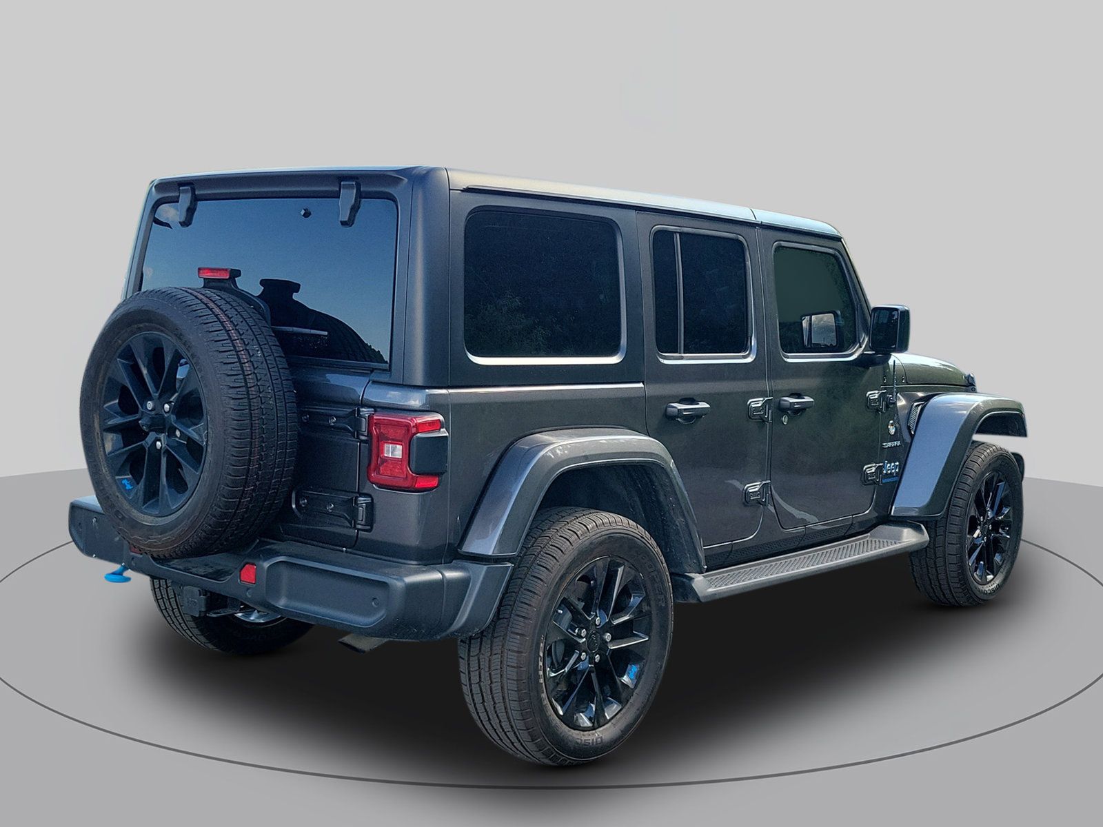 Used 2023 Jeep Wrangler Unlimited Sahara w/ Cold Weather Group AWD/4WD image 3