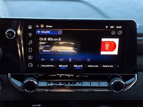 Used 2025 Chevrolet Colorado Trail Boss image 14