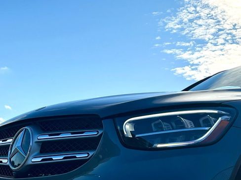 Certified 2022 Mercedes-Benz GLC 300 4MATIC image 9