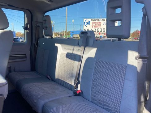 Used 2014 Ford F250 XLT w/ Snow Plow Prep Package image 14