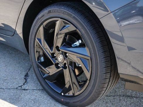 New 2026 Hyundai Elantra SEL Sport Premium FWD image 7