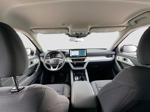 New 2026 Ford Explorer Active image 16