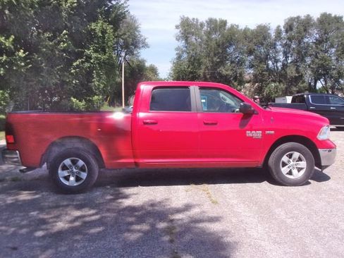 Used 2020 RAM 1500 Classic SLT AWD/4WD image 8