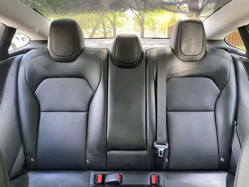 Used 2024 Tesla Model 3 Standard Range image 41