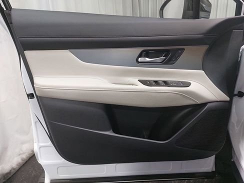 Used 2025 Nissan Murano SL image 27