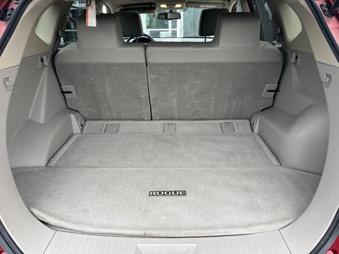 Used 2011 Nissan Rogue SV w/ SL Pkg image 11