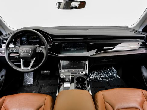 Used 2022 Audi Q8 Premium Plus w/ Premium Plus Package image 19