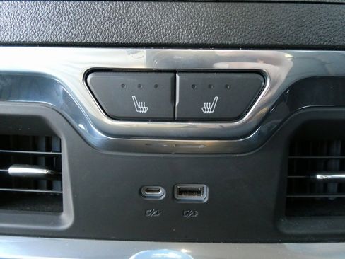 Certified 2023 Chevrolet Silverado 1500 LTZ image 19