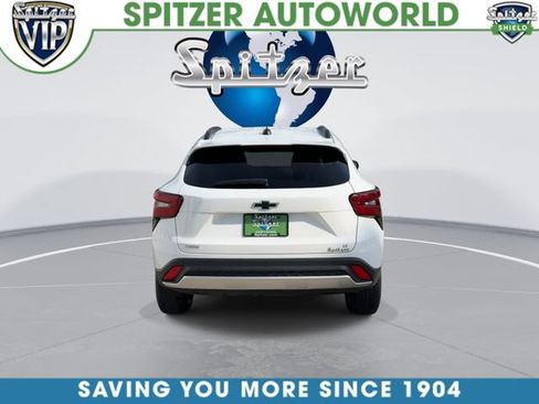 Used 2024 Chevrolet Trax LT w/ Driver Confidence Package FWD image 8