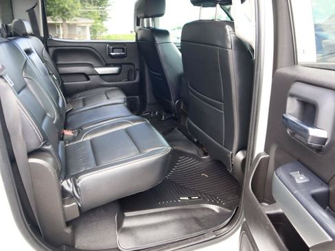 Used 2019 Chevrolet Silverado 2500 LT AWD/4WD image 17