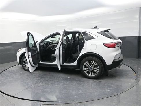 Used 2022 Ford Escape SEL image 39