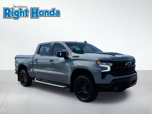 Used 2024 Chevrolet Silverado 1500 LT Trail Boss w/ Convenience Package II AWD/4WD image 10