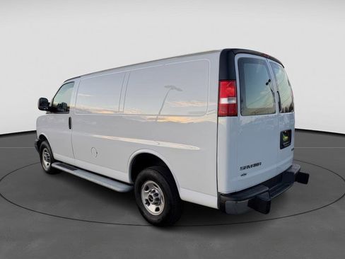 Used 2024 GMC Savana 2500 w/ Driver Convenience Package image 4