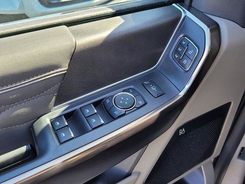 New 2025 Ford F350 Platinum w/ Platinum Plus Package image 13