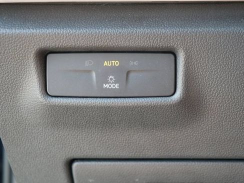 Certified 2025 Volkswagen Tiguan S AWD/4WD image 24
