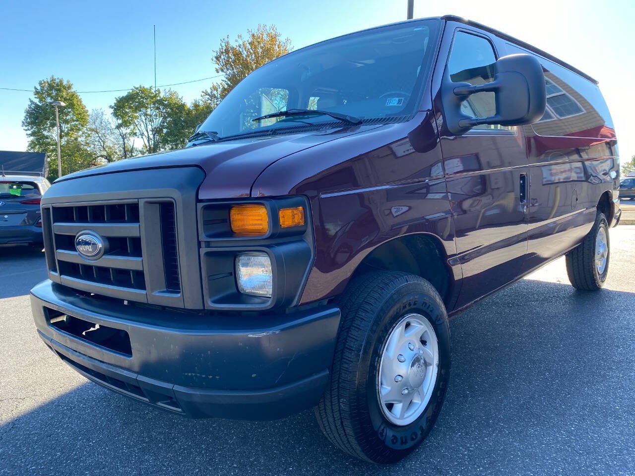 Used 2009 Ford E-350 and Econoline 350 Super Duty RWD image 7