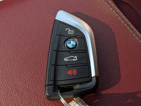 Used 2024 BMW 440i xDrive Coupe w/ Premium Package image 27