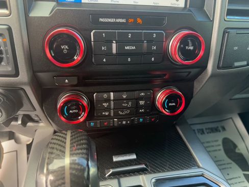 Used 2018 Ford F150 Raptor w/ Equipment Group 802A Luxury image 11