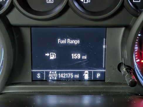 Used 2021 Chevrolet Silverado 1500 Custom Trail Boss AWD/4WD image 17