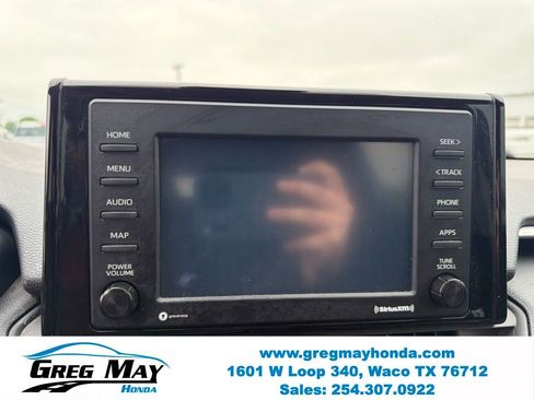 Used 2021 Toyota RAV4 LE AWD/4WD image 16