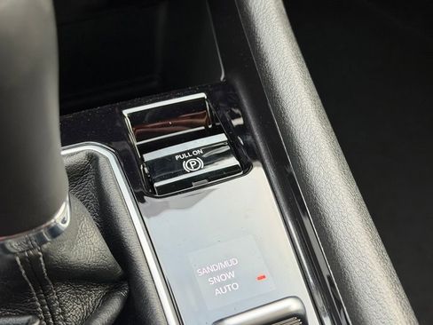 New 2026 Jeep Compass Latitude image 17