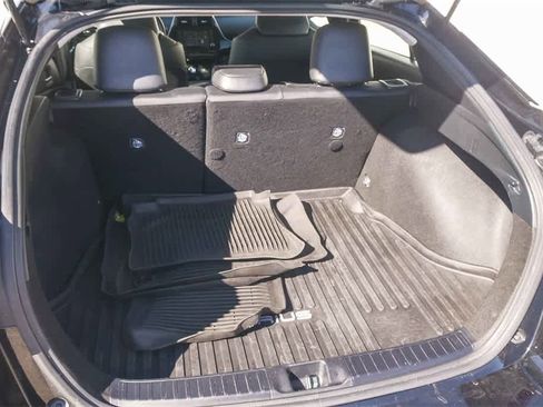 Used 2022 Toyota Prius XLE image 23