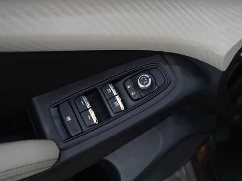 Used 2021 Subaru Ascent Premium w/ Convenience Package image 24