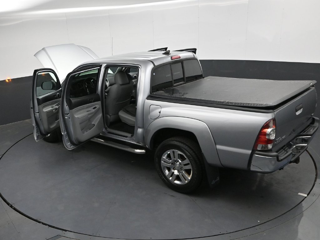 Used 2015 Toyota Tacoma 4x4 Double Cab w/ Limited Package image 42