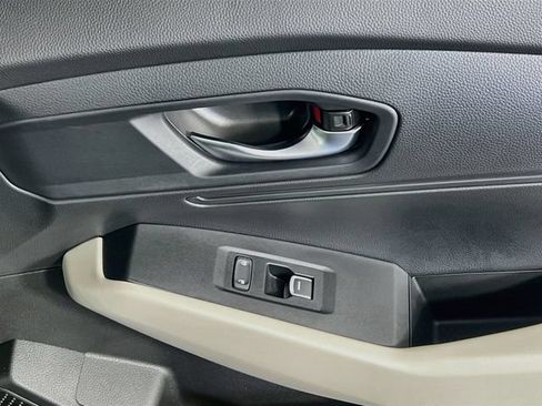 Used 2025 Honda Accord LX image 32