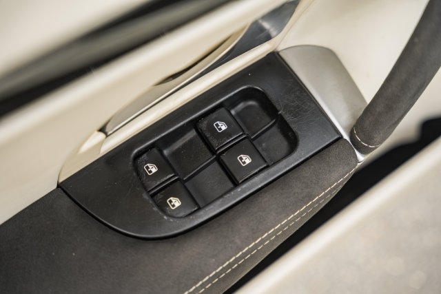Used 2018 Maserati GranTurismo Sport RWD image 44