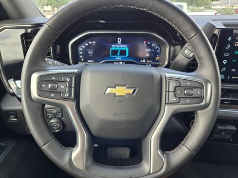Certified 2025 Chevrolet Silverado 2500 LT w/ Convenience Package AWD/4WD image 11