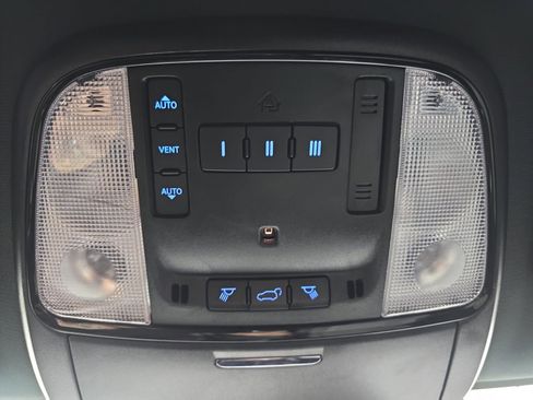 Used 2023 Dodge Durango GT image 35