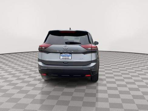 Used 2024 Nissan Rogue S image 6