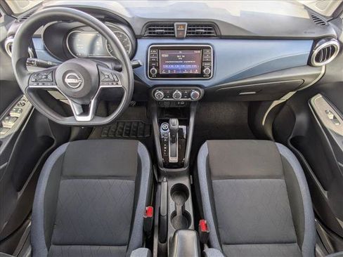 Used 2025 Nissan Versa SV FWD image 17