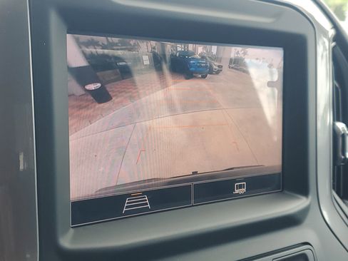 Used 2022 Chevrolet Silverado 1500 Custom image 24