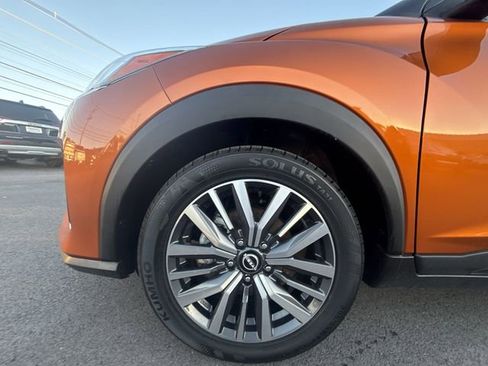 Certified 2024 Nissan Kicks SV image 10
