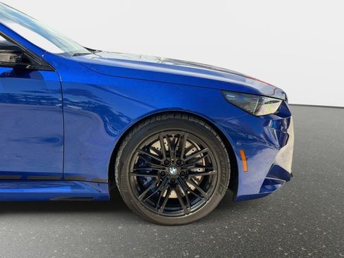 Used 2025 BMW M5 AWD/4WD image 21