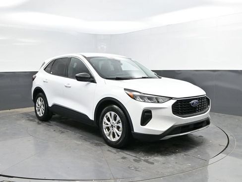 Used 2023 Ford Escape Active FWD image 5